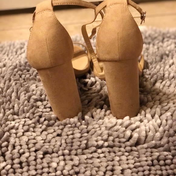 Nude heels - Picture 2 of 4